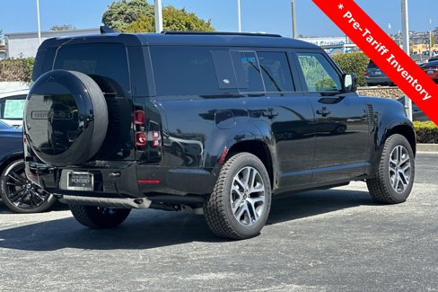 New 2024 Land Rover Defender 130 X-Dynamic SE image 5