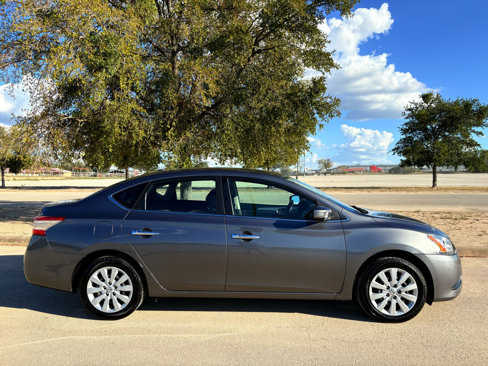 Used 2015 Nissan Sentra SV w/ Navigation Package image 39