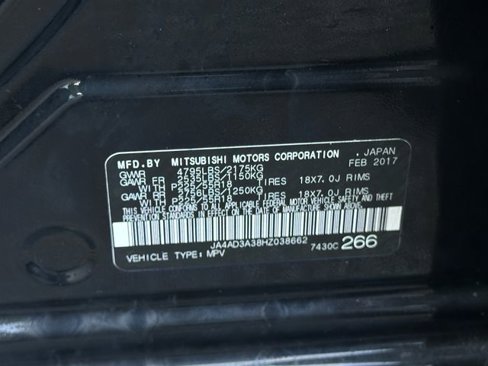 Used 2017 Mitsubishi Outlander SEL image 39