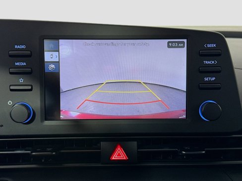 Certified 2025 Hyundai Elantra Sport image 13