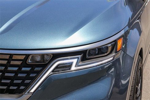 Used 2024 Kia Carnival SX Prestige image 6