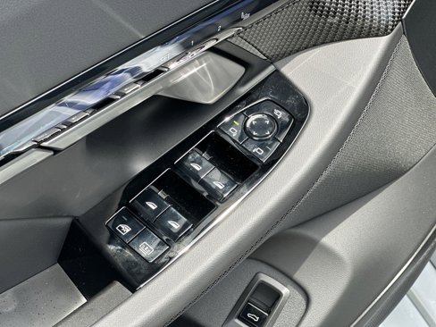 New 2026 BMW M5 w/ Executive Package image 17