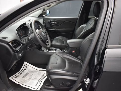 Used 2023 Jeep Cherokee Altitude Lux image 14