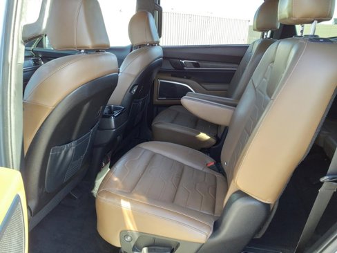 Used 2022 Kia Telluride SX w/ SX Prestige Package image 14