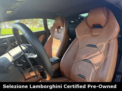 Used 2021 Lamborghini Huracan EVO image 9