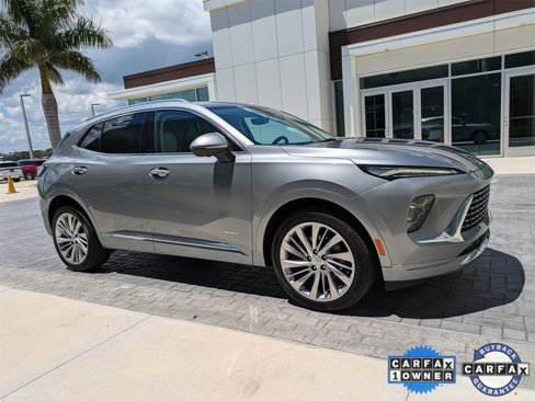 Used 2024 Buick Envision Avenir image 2