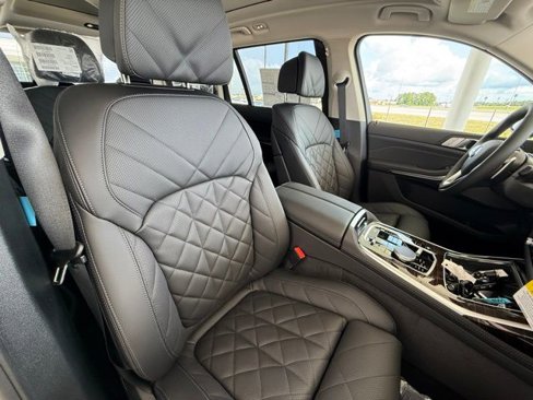 Used 2026 BMW X7 xDrive40i image 35