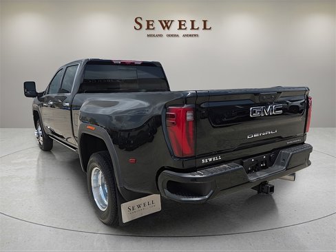 Used 2025 GMC Sierra 3500 Denali Ultimate image 3