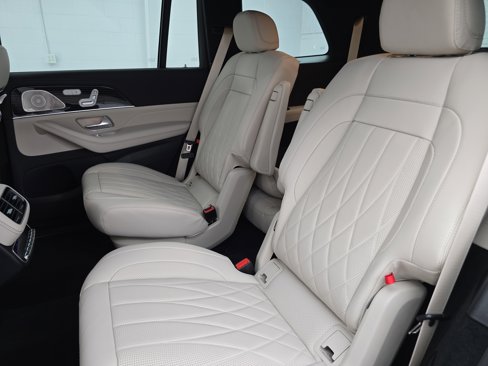 New 2026 Mercedes-Benz GLS 63 AMG 4MATIC image 15
