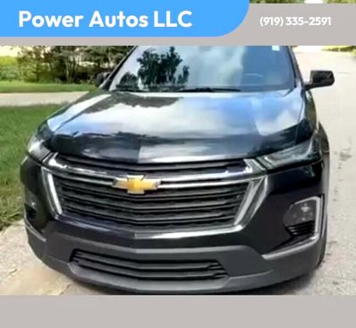 Used 2022 Chevrolet Traverse LS image 1