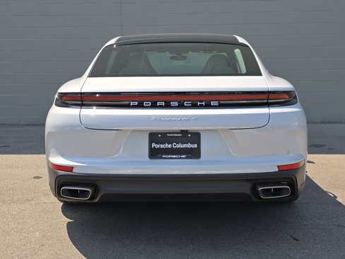 New 2025 Porsche Panamera 4 image 8