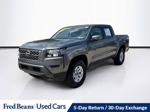 Used 2024 Nissan Frontier SV image 3