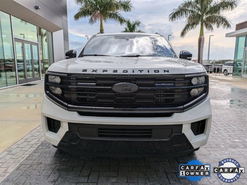 Used 2025 Ford Expedition Platinum w/ Stealth Performance Package image 8
