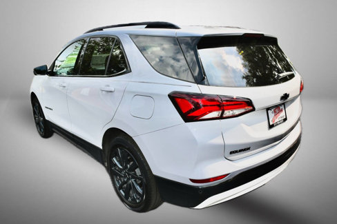Used 2023 Chevrolet Equinox RS image 4