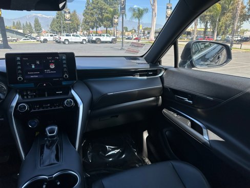 Used 2021 Toyota Venza XLE image 23