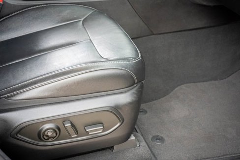 Used 2023 Jeep Grand Cherokee L Limited image 36