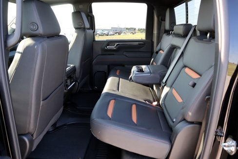 New 2026 GMC Sierra 2500 AT4 w/ AT4 Premium Plus Package image 7