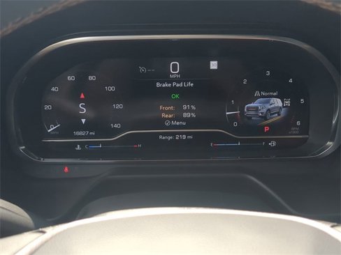 Used 2024 GMC Yukon XL AT4 w/ Technology Package image 16