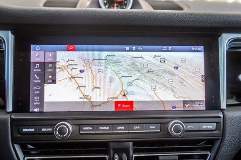 Used 2021 Porsche Macan image 17