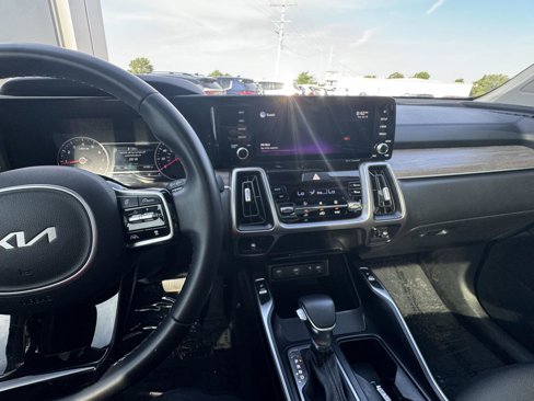 Used 2022 Kia Sorento X-Line EX image 18