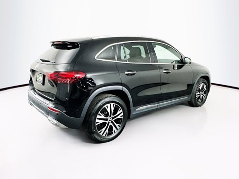 Used 2025 Mercedes-Benz GLA 250 image 9