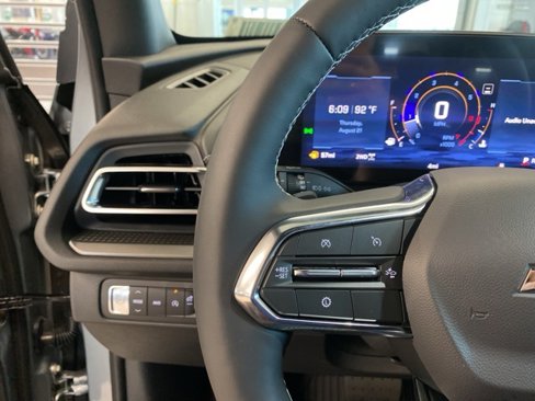 New 2026 Chevrolet Traverse LT w/ Driver Confidence Package image 15