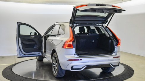 Certified 2025 Volvo XC60 B5 Plus image 26