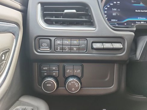 Certified 2022 Chevrolet Suburban High Country image 13