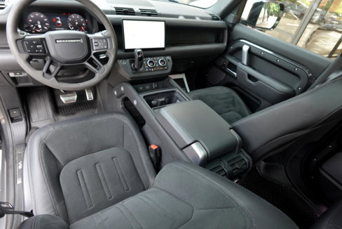 Used 2023 Land Rover Defender 110 V8 image 19
