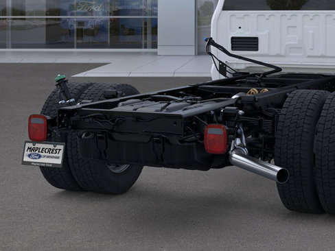 New 2025 Ford F550 4x4 SuperCab Super Duty image 21