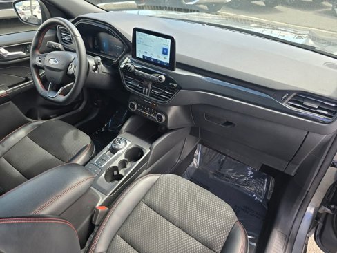 Used 2024 Ford Escape ST-Line image 13