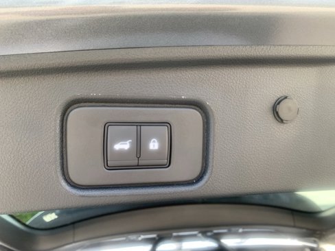 New 2025 Nissan Pathfinder SL image 30