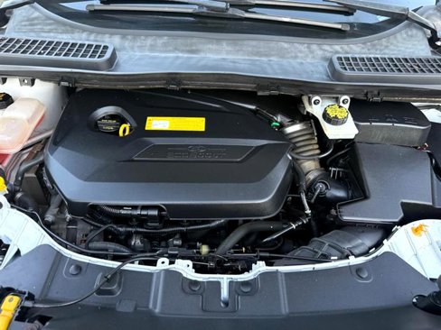 Used 2016 Ford Escape SE w/ Equipment Group 201A image 38