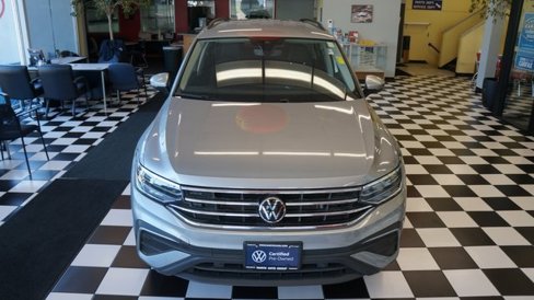 Used 2024 Volkswagen Tiguan S image 2