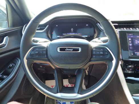 Used 2024 Jeep Grand Cherokee L Altitude image 20