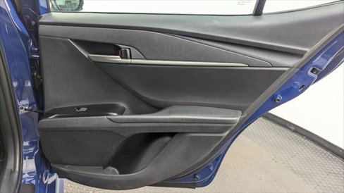 Used 2025 Toyota Camry SE image 19