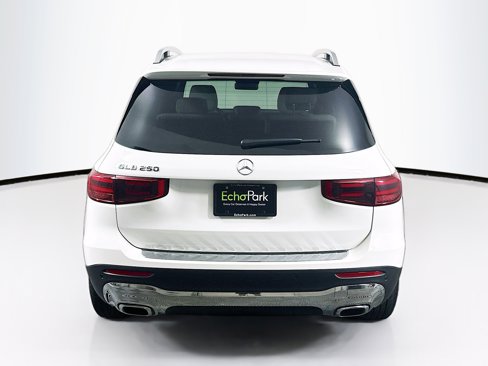 Used 2025 Mercedes-Benz GLB 250 image 7
