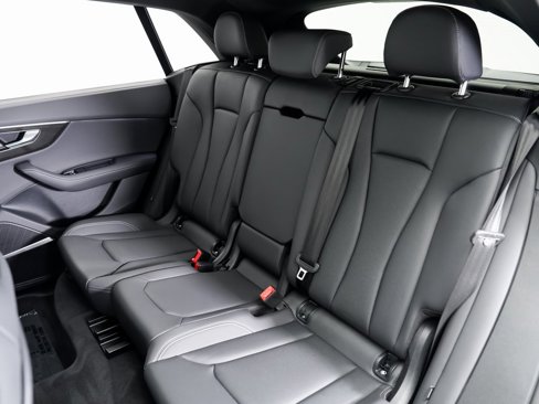 Certified 2025 Audi Q8 Premium Plus image 23