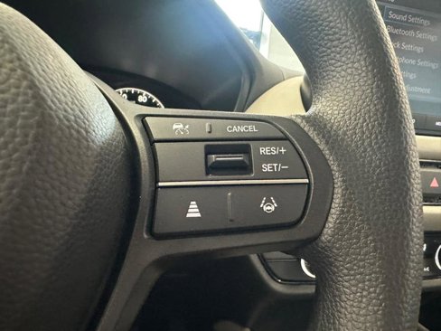 Used 2024 Honda HR-V LX image 54