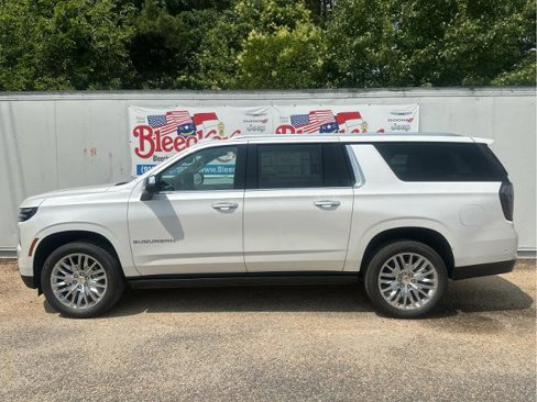 New 2025 Chevrolet Suburban Premier image 7