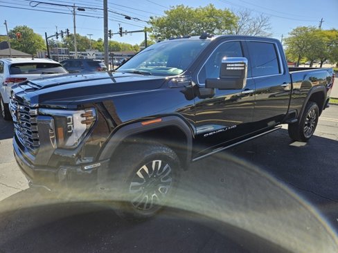 Certified 2024 GMC Sierra 2500 Denali Ultimate w/ Max Trailering Package image 3
