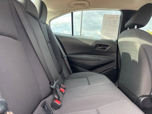 Used 2023 Toyota Corolla LE image 13