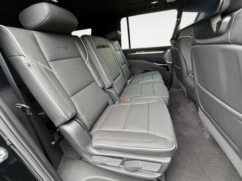New 2026 Cadillac Escalade ESV Luxury image 18
