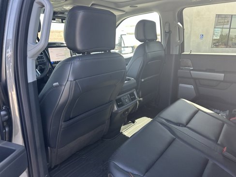 New 2025 Ford F350 Lariat w/ Lariat Ultimate Package image 25