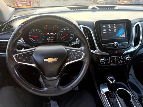 Used 2018 Chevrolet Equinox LT image 23