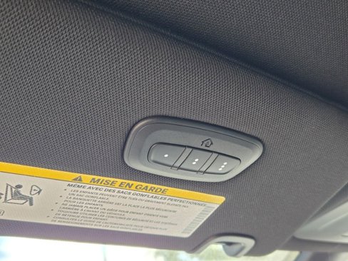 New 2026 Chrysler Pacifica Select image 31