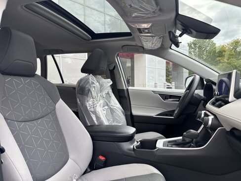 New 2025 Toyota RAV4 XLE image 9