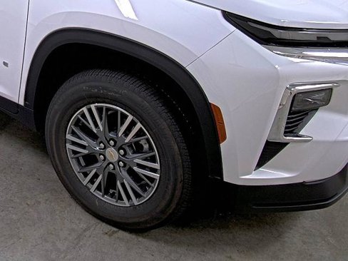 New 2026 Chevrolet Traverse LT w/ Driver Confidence Package image 14