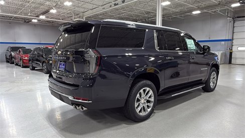 New 2026 Chevrolet Suburban Premier w/ Sun And Tow Package image 4