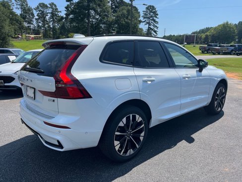 New 2026 Volvo XC60 B5 Plus image 5
